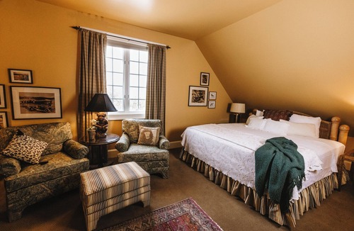 Stratton Bed & Breakfast | Claremont Inn & Winery