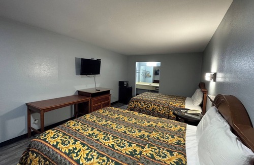 Claremore Hotel | Claremore Motor Inn