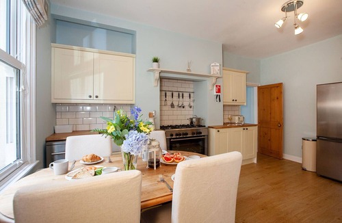 West Cliff Cottage | Clarence Cottage