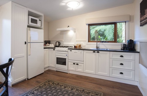 Sassafras Bed & Breakfast | Clarendon Cottages