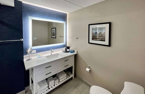 Joliet Hotel | Clarion Hotel & Convention Center Joliet