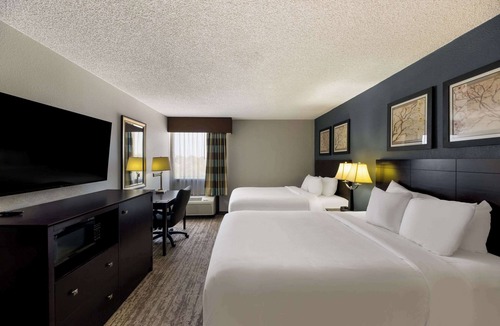 San Angelo Hotel | Clarion Hotel San Angelo near Convention Center