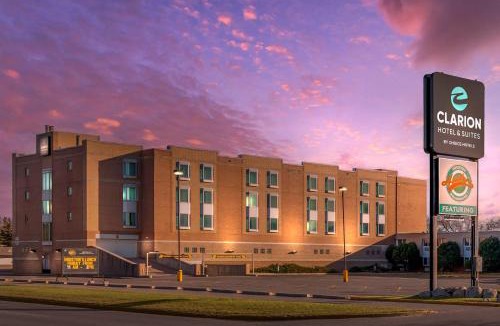 Brandon Hotel | Clarion Hotel & Suites