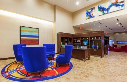 The Colony Hotel | Clarion Hotel The Colony - Plano West