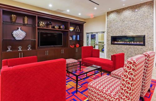 The Colony Hotel | Clarion Hotel The Colony - Plano West