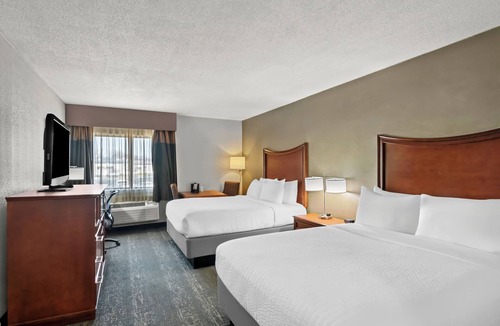 North Haven Hotel | Clarion Inn North Haven - New Haven North