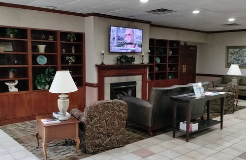 West Southern Pines Hotel | Clarion Inn Southern Pines - Pinehurst