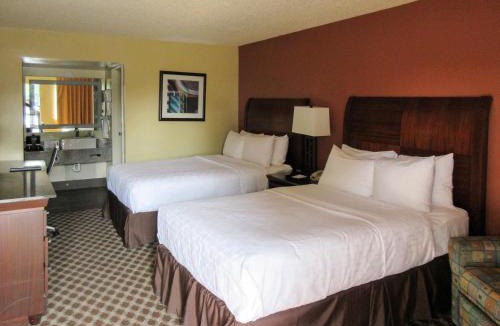 Fort Collins Hotel | Clarion Inn