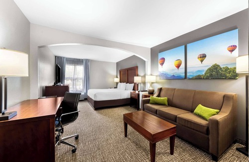 Apex Hotel | Clarion Pointe Apex – Holly Springs