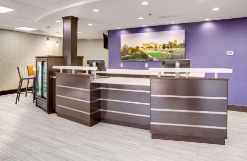 Asheville Hotel | Clarion Pointe Biltmore Village