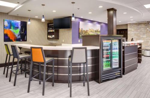 Asheville Hotel | Clarion Pointe Biltmore Village