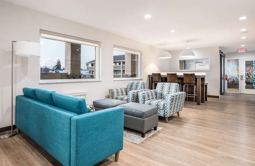 East Lansing Hotel | Clarion Pointe East Lansing University Area