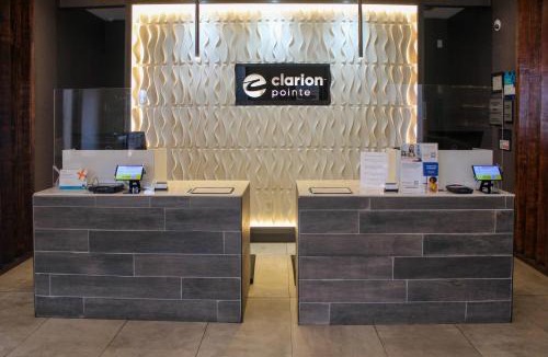 Marshall Hotel | Clarion Pointe Marshall