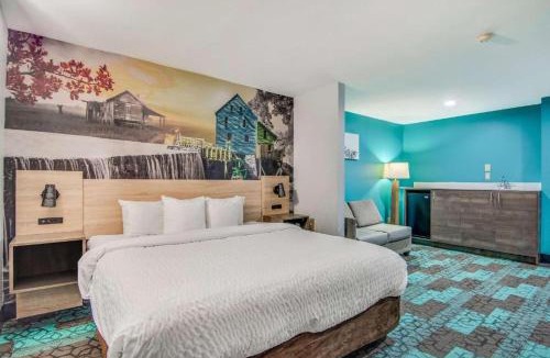 Wake Forest Hotel | Clarion Pointe Wake Forest - Raleigh North