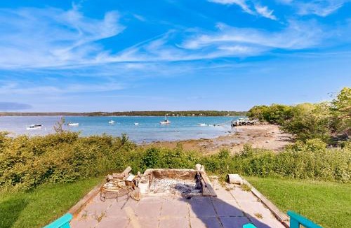 Harpswell House | Clark Cove