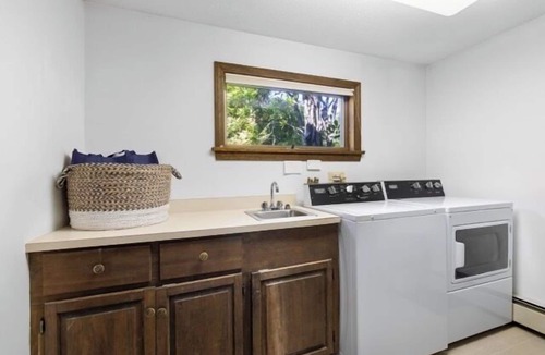 Tenants Harbor House | Clark Point Cottage, ocean access, panoramic views