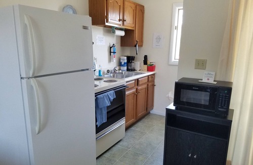 Old Forge Hotel | Clark's Beach Motel