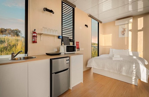 Clarkefield House | Clarkehaven Estate Su