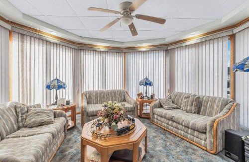 Clarks Summit Apartment | Clarks Summit Gem w/Private Yard & Parking