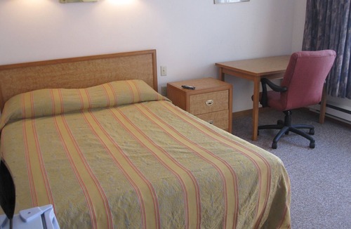 Clarkson Hotel | Clarkson Village Motel