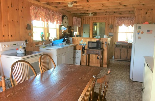 West Dennis House | Clasic Cape Cod Beach House with Ocean Views and AC