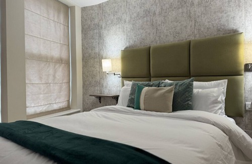 Shrewsbury Apartment | Class Stays - Room 4