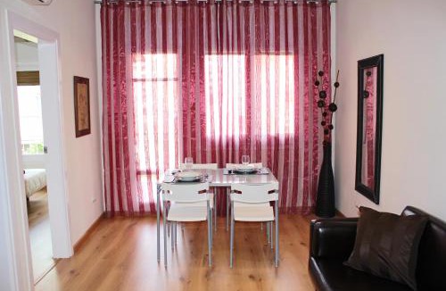 El Camp de l'Arpa del Clot Apartment | ClassBedroom Gaudí Apartments
