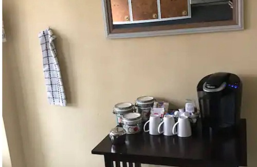 Allentown House | Classic 1920s West End Duplexn