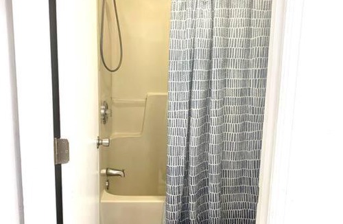 Downtown Nashville Apartment | Classic 2-Bedroom Condo w/Free Parking