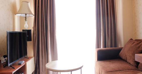 Cibaduyut Apartment | Classic 2BR Apartment at Mekarwangi Square Cibaduyut By Travelio