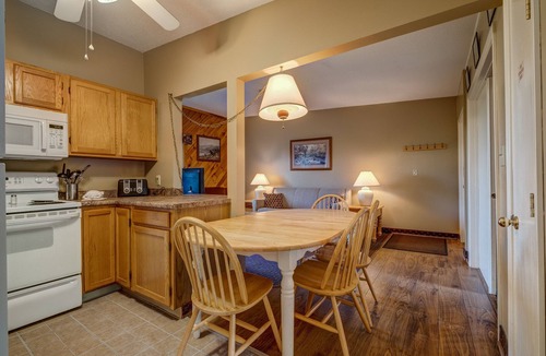 Weirs Beach Condo | Classic 3BR Getaway – Short Drive to Lake & Beach