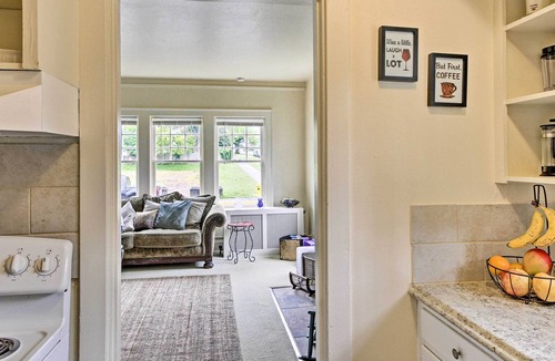 Aberdeen Apartment | Classic Aberdeen Apt 1 Mi to Riverfront Park!