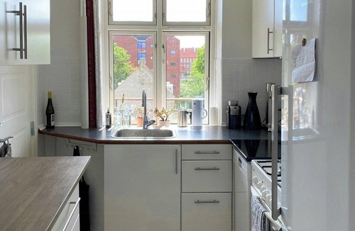 Amager Apartment | Classic apartment with a balcony in Amagerbro