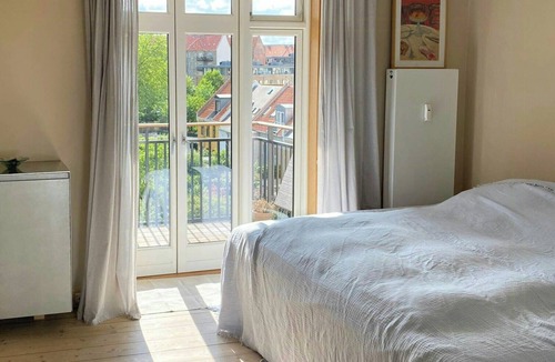 Amager Apartment | Classic apartment with a balcony in Amagerbro