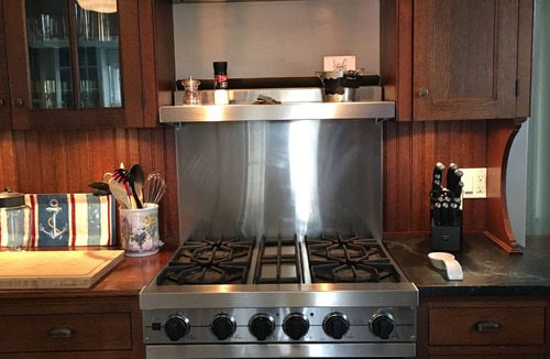 Avon House | CLASSIC BAYHEADER! 5 min walk to Beach. 4 Bedrms. Sleeps 8.