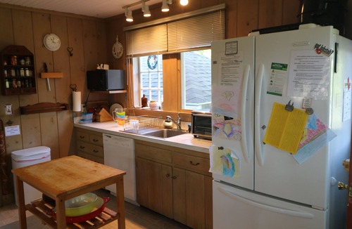 Kennebunk House | Classic Beach Cottage - 4 Min Walk to Beachn6/27-7/3 - Friday Checkout Offered