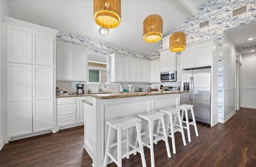Surfside Beach House | Classic Beach Home Near Beach and Pier with Huge Deck