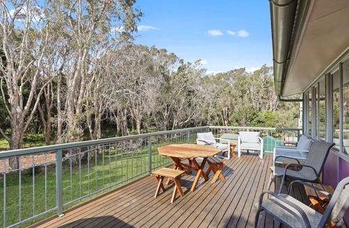 Amity Point House | Classic Beach Shack in a Quiet Bush Dune Setting