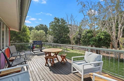 Amity Point House | Classic Beach Shack in a Quiet Bush Dune Setting