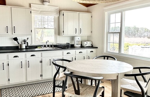 Indian Neck Heights Cottage | Classic Cape Cod beach cottage