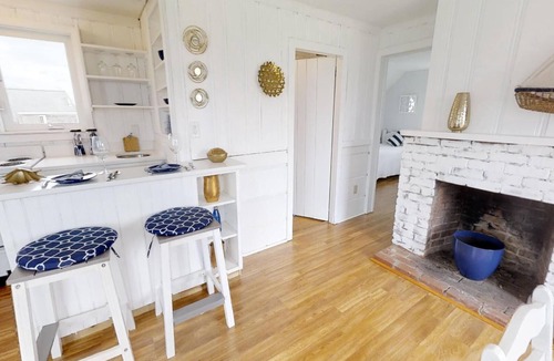 Barnstable Cottage | Classic Cape Cod Cottage with ocean views & beach!