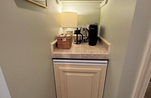 University District House | Classic Central Memphis Home with Pool