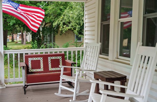 Grandview Heights House | Classic Charm on Ashland – For 8