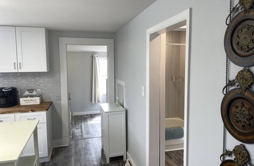 Sterling House | Classic Charm with Modern Conveniences - ENTIRE HOUSE n30 Day minimum required