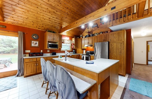 Baraboo House | Classic, dog-friendly home with firepit, great yard & fireplaces