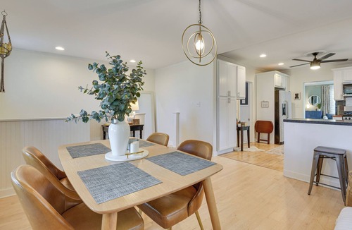 Forest Park House | Classic Forest Park Foursquare < 1 Mi to Blue Line