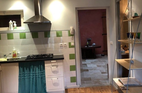 Limoux Apartment | Classic France Double:AC, BBQ, fresh&clean, garden