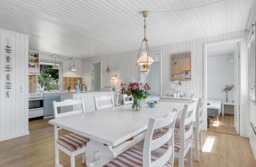 Lokken Villa | Classic Holiday Home As In The Old Days