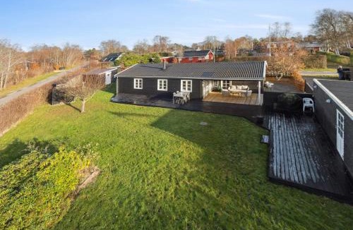 Grena Strand House | Classic Holiday Home Near Beach And Nature