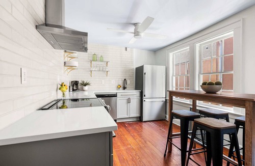 Charleston Historic District House | Classic Home - 5 Star Location - Historic District